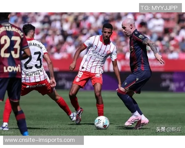 加泰媒体报道巴萨冬窗计划租借左脚中卫以增强防线实力 加泰媒体报道巴萨冬窗计划租借左脚中卫以增强防线实力