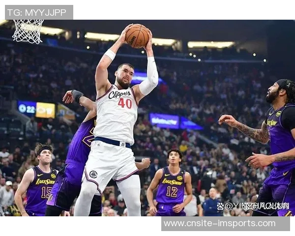 大洛的三分球提升快船空间感祖巴茨复出后球队战术如何调整