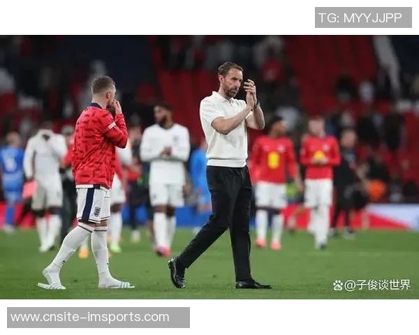 曼联对索帅回归舆论反响强烈近四年仅有一次执教经历引发争议 曼联对索帅回归舆论反响强烈近四年仅有一次执教经历引发争议