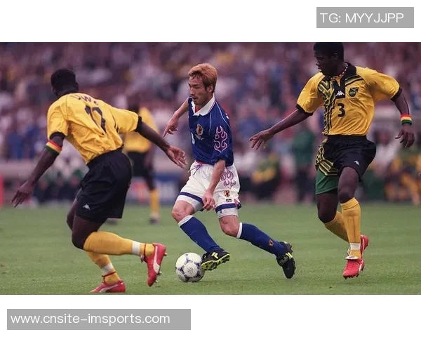 意甲历史上出场次数最多的亚洲球员阵容揭秘中田英寿与长友佑都领衔